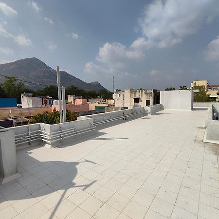 Nivas Hill View Homestay Tiruvannāmalai Exteriör bild