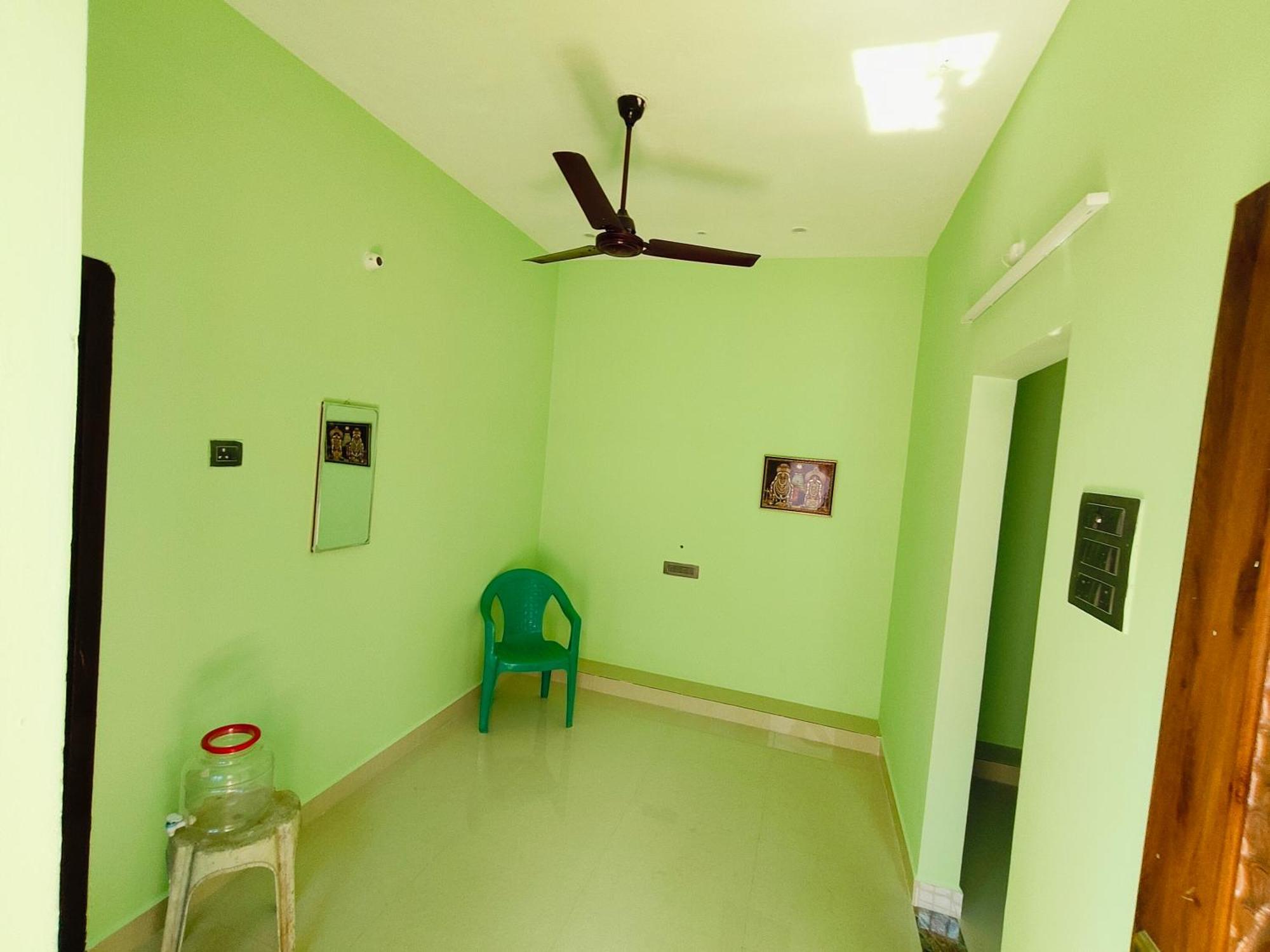 Nivas Hill View Homestay Tiruvannāmalai Exteriör bild