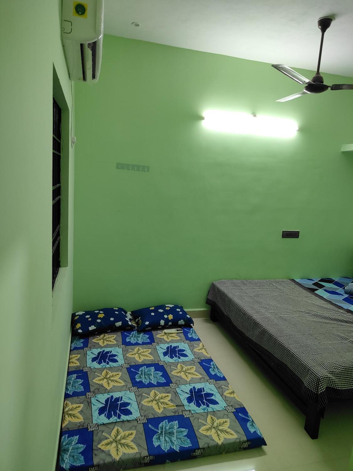 Nivas Hill View Homestay Tiruvannāmalai Exteriör bild